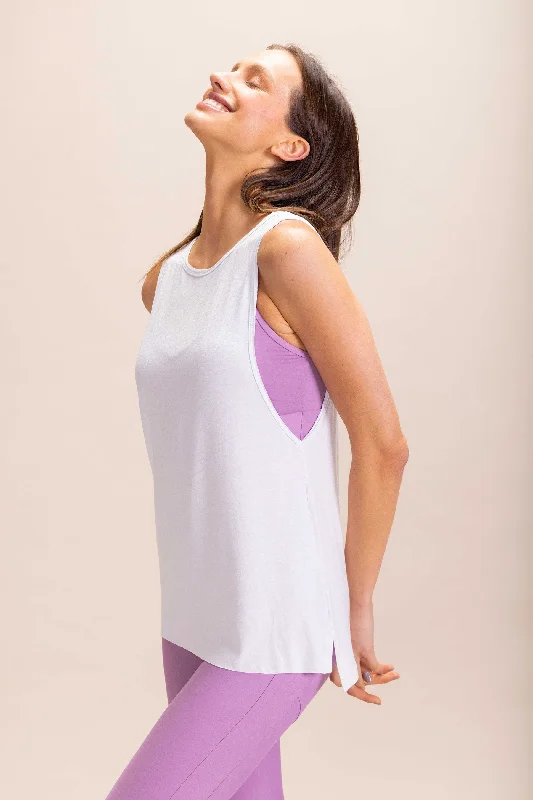 Long Signature Tank Top seamless tank top