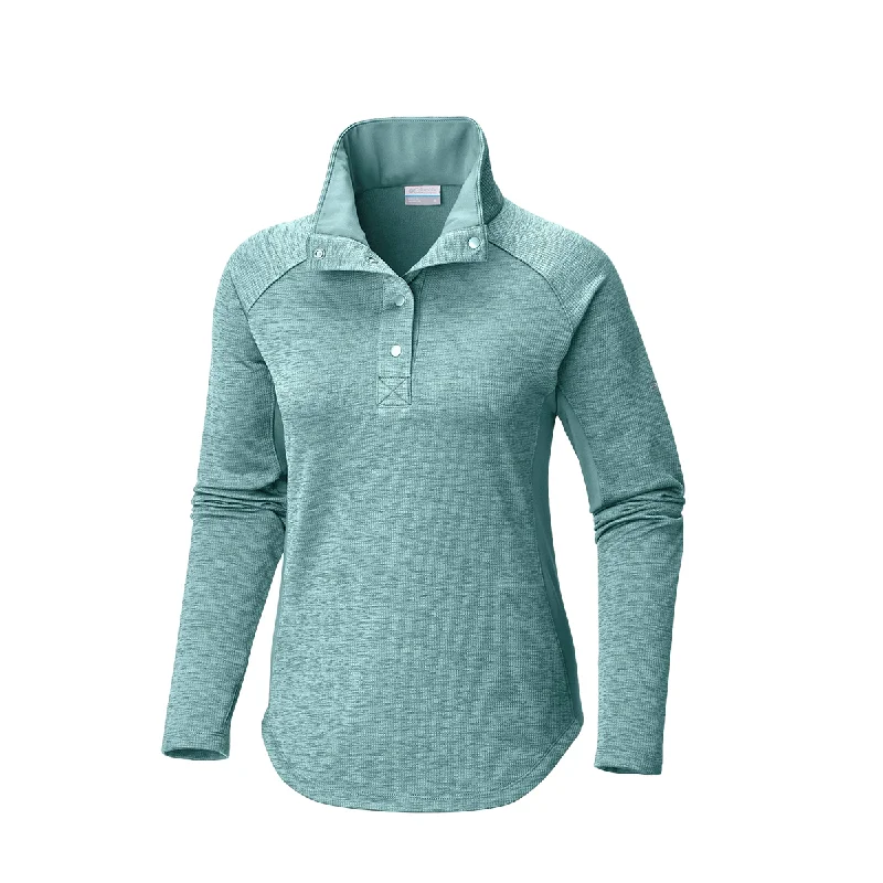 Columbia Women's Optic Got It III Pullover Gathered Sleeve Pullover