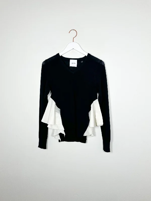 CO|TE - Agata Sweater - Black/ Ivory Seamless Knitted Crochet