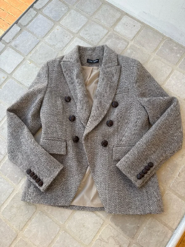 Love Token Jackets INDOOR (Pre-owned) Appliqued Jacket Beaded Jacket Sequined Jacket Love Token Jackets INDOOR (Pre-owned) Appliqued Jacket Beaded Jacket Sequined Jacket