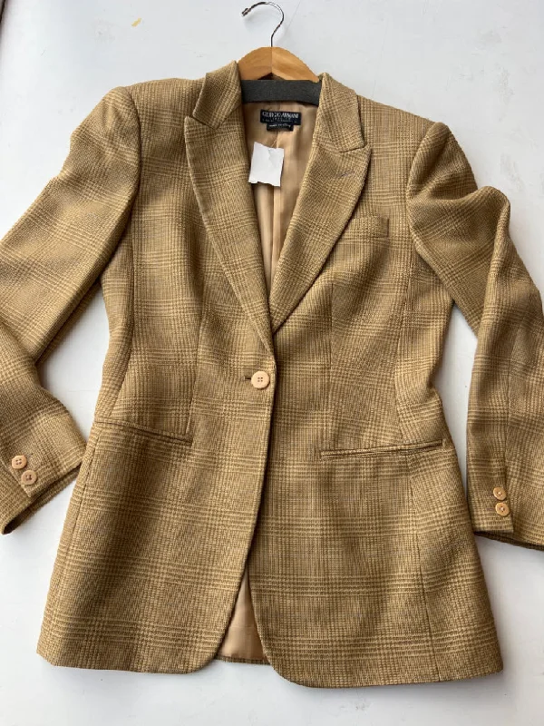 Giorgio Armani Jackets INDOOR (Pre-owned) Stand-Up Collar Roll-Neck Collar Turtle Neck Giorgio Armani Jackets INDOOR (Pre-owned) Stand-Up Collar Roll-Neck Collar Turtle Neck
