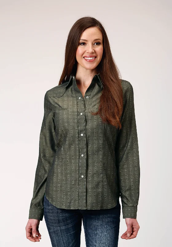 WOMENS LONG SLEEVE SNAP GREY FLORAL TONE ON TONE STRIP WESTERN SHIRT WITH SOLID PIPING AND SMILE POCKETS Fleece Nylon Spandex WOMENS LONG SLEEVE SNAP GREY FLORAL TONE ON TONE STRIP WESTERN SHIRT WITH SOLID PIPING AND SMILE POCKETS Fleece Nylon Spandex