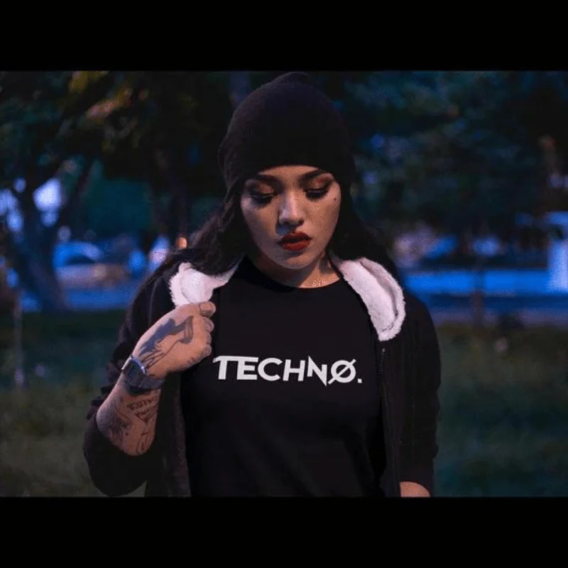 'New Techno' T-Shirt (schwarz / Frauen) Collared Crew Neck Turtle Neck