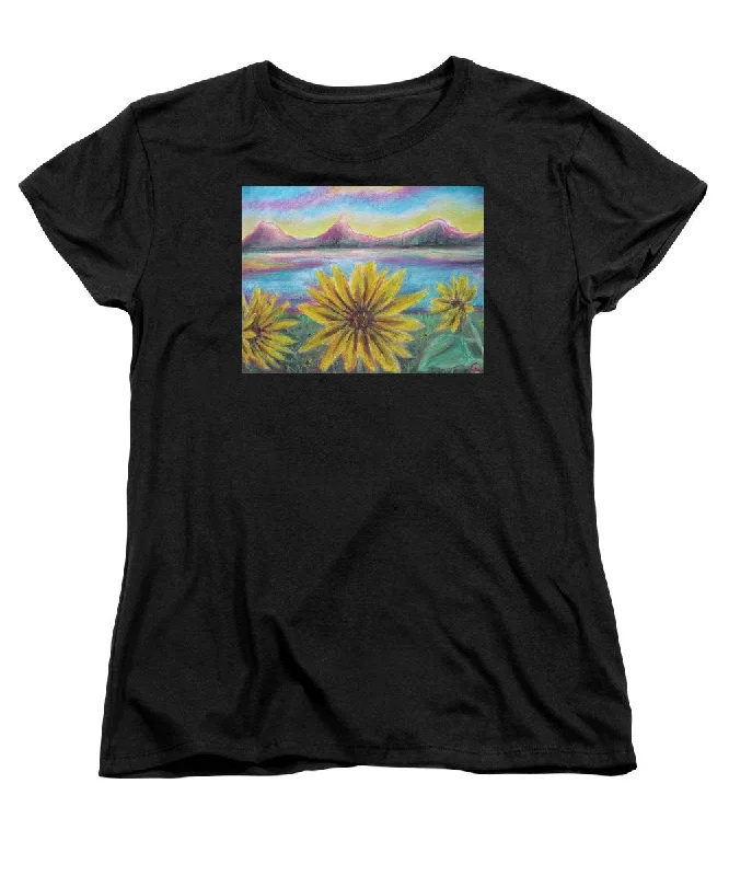Sunflower Set - Women's T-Shirt (Standard Fit) Collared Crew Neck Turtle Neck